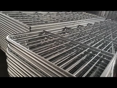 Galvanizli Yol Güvenliği Metal Yürüyüşçü Kalabalık Kontrol Bariyeri Geçici Çit 1.1M