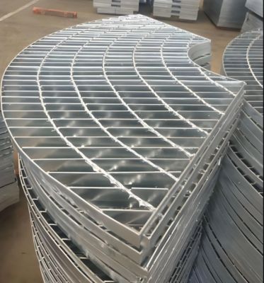 Galvanizli Çelik Izgara 30x100mm Göz Aralığı 3.0mm Kalınlık